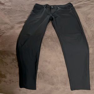 Men’s American Eagle Pants size 32 x 34 black, like new